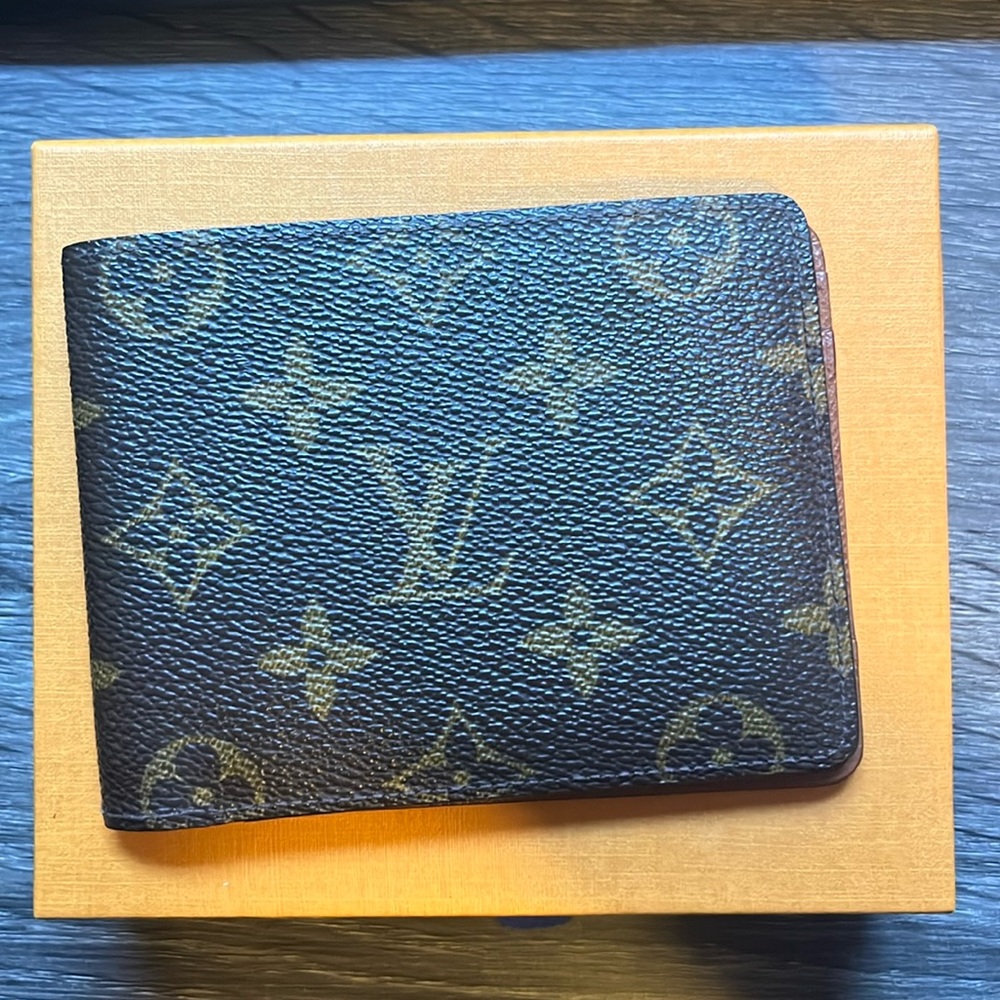 Louis Vuitton Multiple Wallet